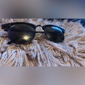 Ray-Ban Clubmaster Black Frame